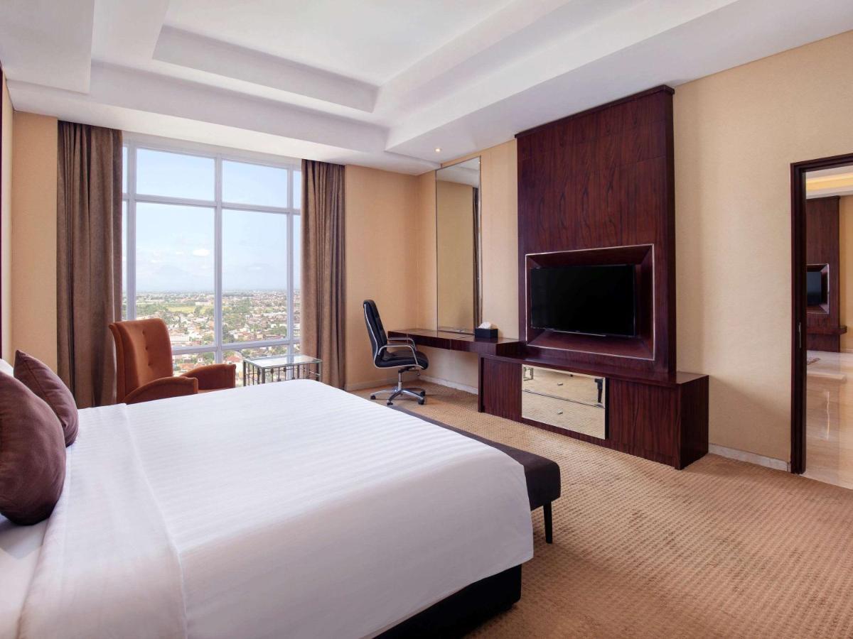 Grand Mercure Solo Baru Eksteriør bilde